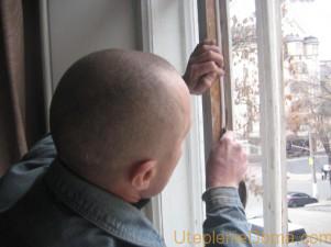 Как правильно утеплить деревянные окна