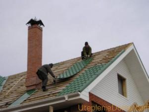 Утепление кровли из металлочерепицы своими руками